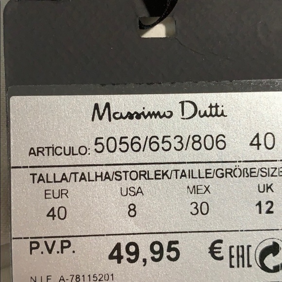 NWT. Massimo Dutti Ecru Satin Trousers. Size 6, 8. - Picture 7 of 10